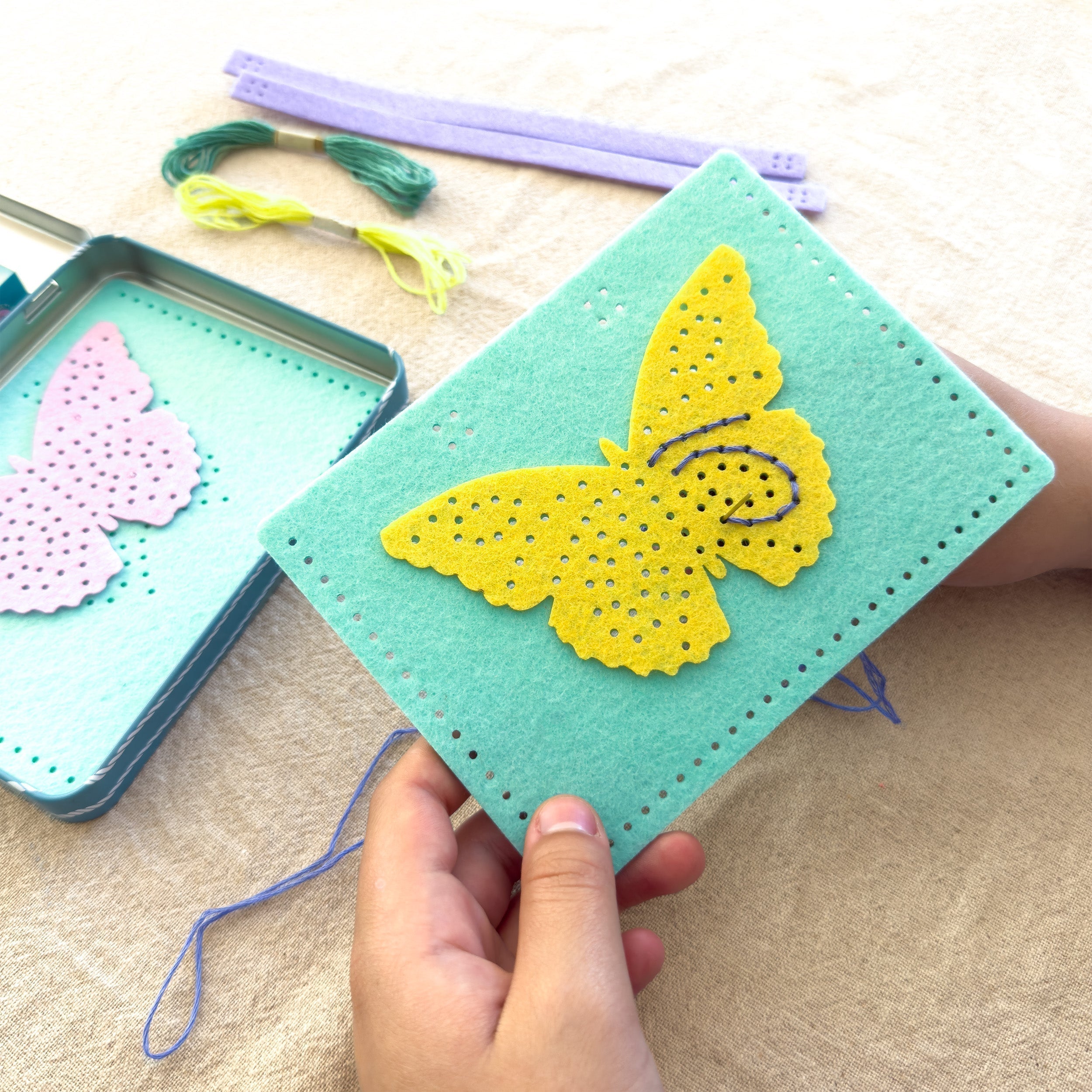 How to Stitch Your Felt Bags