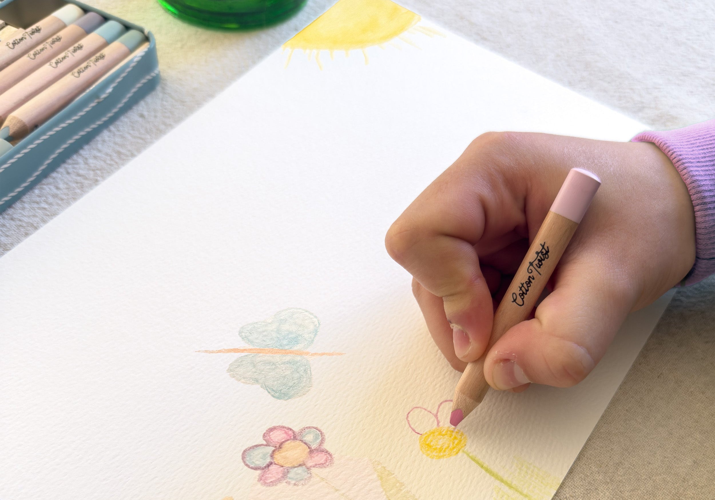 Guest Blog - How to Encourage Independent Play: A Screen-Free Guide