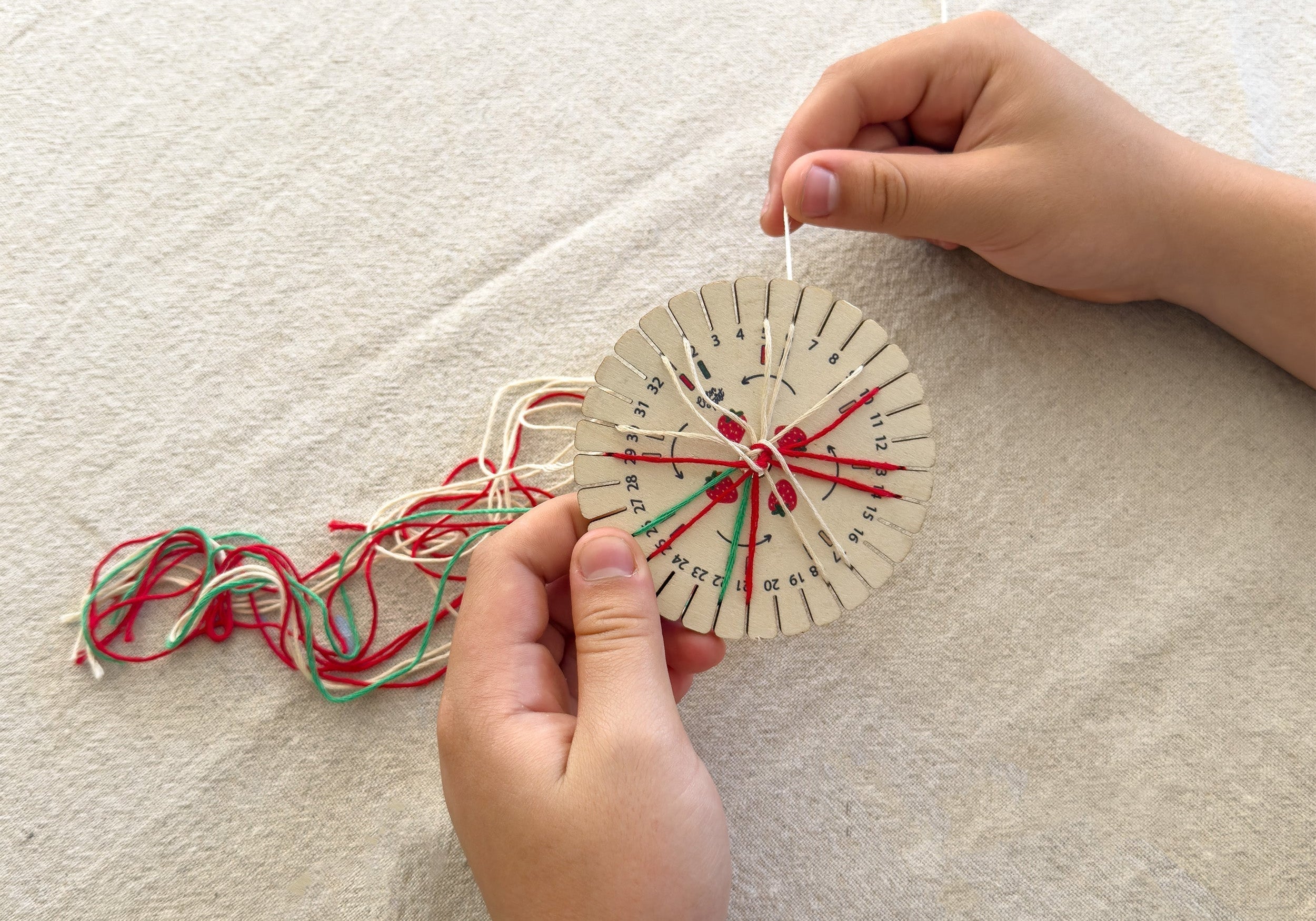 How to Make a Kumihimo Bracelet