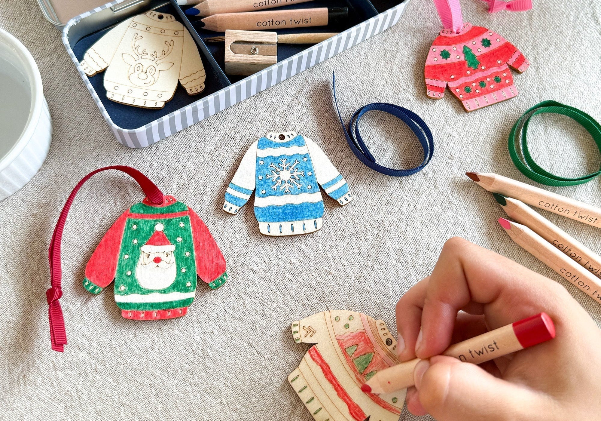 Christmas Crafts for Kids: 10 Festive Ideas to Keep Little Hands Busy