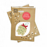 Make Your Own Stitched Mistletoe Decoration
